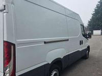 Usata Iveco Daily 155 CV (114 kW) 2017 Bianco Furgone