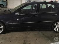 Usata Mercedes C220 150 CV (110 kW) 2007 Blu Station wagon