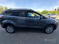Usata Ford Kuga Titanium 150 CV (110 kW) 2019 Grigio scuro SUV