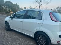 Usata Fiat Punto Evo Dynamic 69 CV (50 kW) 2011 Bianco Utilitaria