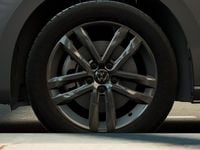 Nuova VW Touran Business 150 CV (110 kW) 2025 Grigio Monovolume
