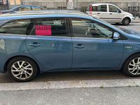 Usata Toyota Auris Hybrid Lounge 99 CV (72 kW) 2016 Blu/azzurro Station wagon