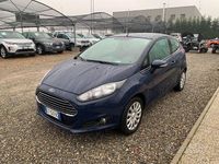 Usata Ford Fiesta Titanium 75 CV (55 kW) 2014 Blu Utilitaria