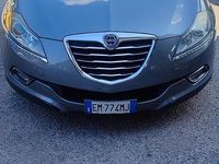 Usata Lancia Delta 120 CV (88 kW) 2012 Grigio Utilitaria