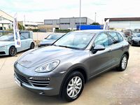 Usata Porsche Cayenne 245 CV (180 kW) 2012 Grigio SUV