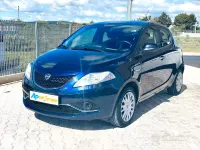 Usata Lancia Ypsilon Silver 69 CV (50 kW) 2017 Blu Utilitaria