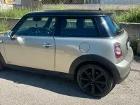 Begagnad Mini Cooper 112 HK (82 kW) 2011 Brun Halvkombi