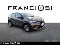 Usata Renault Captur Zen 145 CV (106 kW) 2022 Grigio SUV
