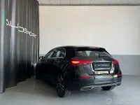 Usata Mercedes A180 Advanced Plus 116 CV (85 kW) 2025 Nero Berlina