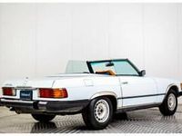 Begagnad Mercedes SL450 218 HK (160 kW) 1973 Blå Cab