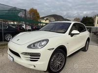 Usata Porsche Cayenne 245 CV (180 kW) 2012 Bianco SUV