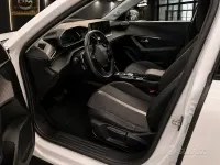 Usata Peugeot 2008 Allure 131 CV (96 kW) 2022 Bianco SUV