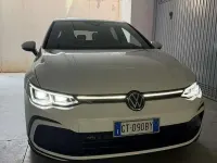 Usata VW Golf VIII R-line 150 CV (110 kW) 2024 Berlina