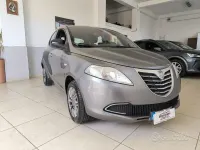 Usata Lancia Ypsilon Silver 69 CV (50 kW) 2012 Grigio Utilitaria