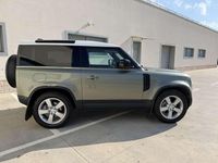 Usata Land Rover Defender SE 200 CV (147 kW) 2022 Verde SUV