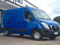 Usata Nissan Interstar Acenta 135 CV (99 kW) 2022 Bluazzurro Furgone