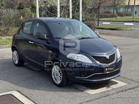 Usata Lancia Ypsilon Silver 69 CV (50 kW) 2016 Blu Utilitaria