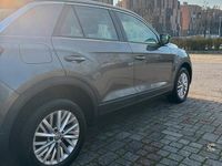 Usata VW T-Roc Business 116 CV (85 kW) 2019 Grigio SUV