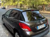 Usata Peugeot 207 95 CV (69 kW) 2012 Marrone Utilitaria