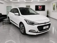 Usata Hyundai i20 Comfort 75 CV (55 kW) 2016 Bianco Berlina