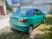 Usata Fiat Punto Cabriolet 60 CV (44 kW) 1999 Verde Cabrio