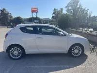 Usata Alfa Romeo MiTo Progression 106 CV (77 kW) 2016 Utilitaria