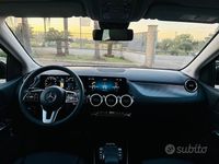 Usata Mercedes B180 115 CV (84 kW) 2021 Nero Monovolume