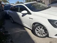 Usata Renault Mégane GrandTour Intens 110 CV (80 kW) 2018 Bianco Station wagon
