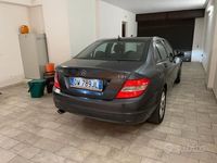 Usata Mercedes C220 170 CV (125 kW) 2009 Grigio Berlina