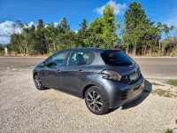 Usata Peugeot 208 Allure 92 CV (67 kW) 2015 Grigio Utilitaria