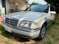 Usata Mercedes C180 122 CV (89 kW) 1997 Grigio Berlina