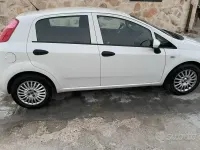 Usata Fiat Grande Punto 95 CV (69 kW) 2016 Bianco Utilitaria