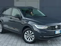 Usata VW Tiguan Life 150 CV (110 kW) 2022 Grigio SUV