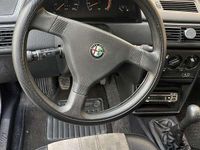 Usata Alfa Romeo 155 116 CV (85 kW) 1994 Rosso Berlina