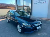 Usata Mercedes C200 136 CV (100 kW) 2016 Blu/azzurro Station wagon