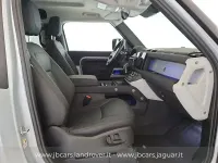 Usata Land Rover Defender SE 200 CV (147 kW) 2022 Grigio SUV
