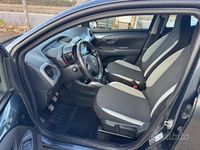 Usata Toyota Aygo X-Black 69 CV (50 kW) 2017 Verde Utilitaria