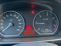 Usata BMW 118 2011 Blu Utilitaria