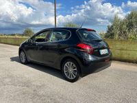 Usata Peugeot 208 Active 83 CV (61 kW) 2019 Nero Utilitaria