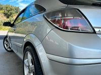 Usata Opel Astra GTC Cosmo 101 CV (74 kW) 2006 Grigio Berlina