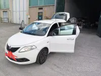 Usata Lancia Ypsilon 60 CV (44 kW) 2018 Bianco Utilitaria