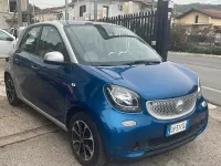 Usata Smart ForFour Passion 71 CV (52 kW) 2015 Bluazzurro Utilitaria
