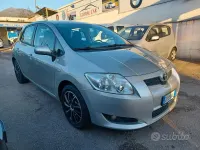 Usata Toyota Auris Sol 90 CV (66 kW) 2009 Grigio Utilitaria