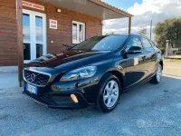 Usata Volvo V40 CC 115 CV (84 kW) 2013 Nero Station wagon