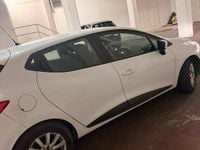 Usata Renault Clio IV 73 CV (53 kW) 2014 Bianco Berlina