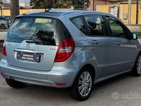 Usata Mercedes A180 108 CV (79 kW) 2010 Blu Berlina