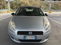 Usata Fiat Grande Punto Dynamic 65 CV (47 kW) 2007 Grigio Utilitaria