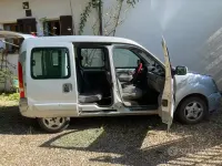 Usata Renault Kangoo 95 CV (69 kW) 2006 Grigio Monovolume
