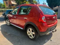 Usata Dacia Sandero Stepway 85 CV (62 kW) 2012 Rosso Utilitaria
