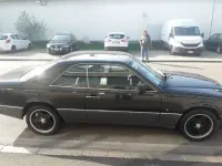Usata Mercedes E230 Sportline 132 CV (97 kW) 1992 Nero Coupé